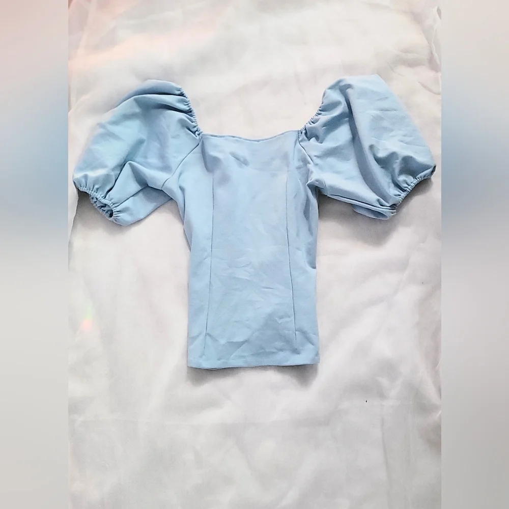 NWOT! Boston Proper Women's Sky Blue Spring Puff Sleeve Resort Crop Top Small - Picture 3 of 16